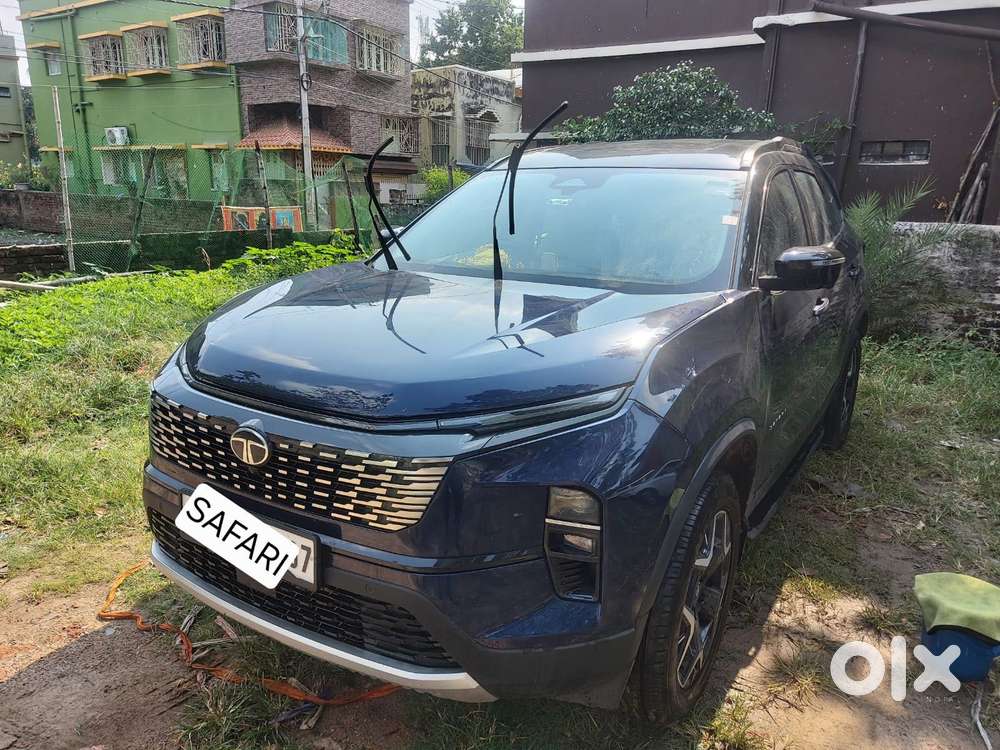 Tata Safari Adventure Plus Dark Edition At, 2025, Diesel