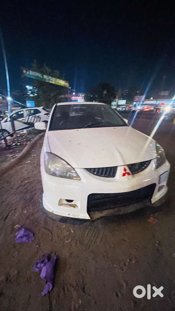 White Cedia 2000cc Not Maintenance Engine