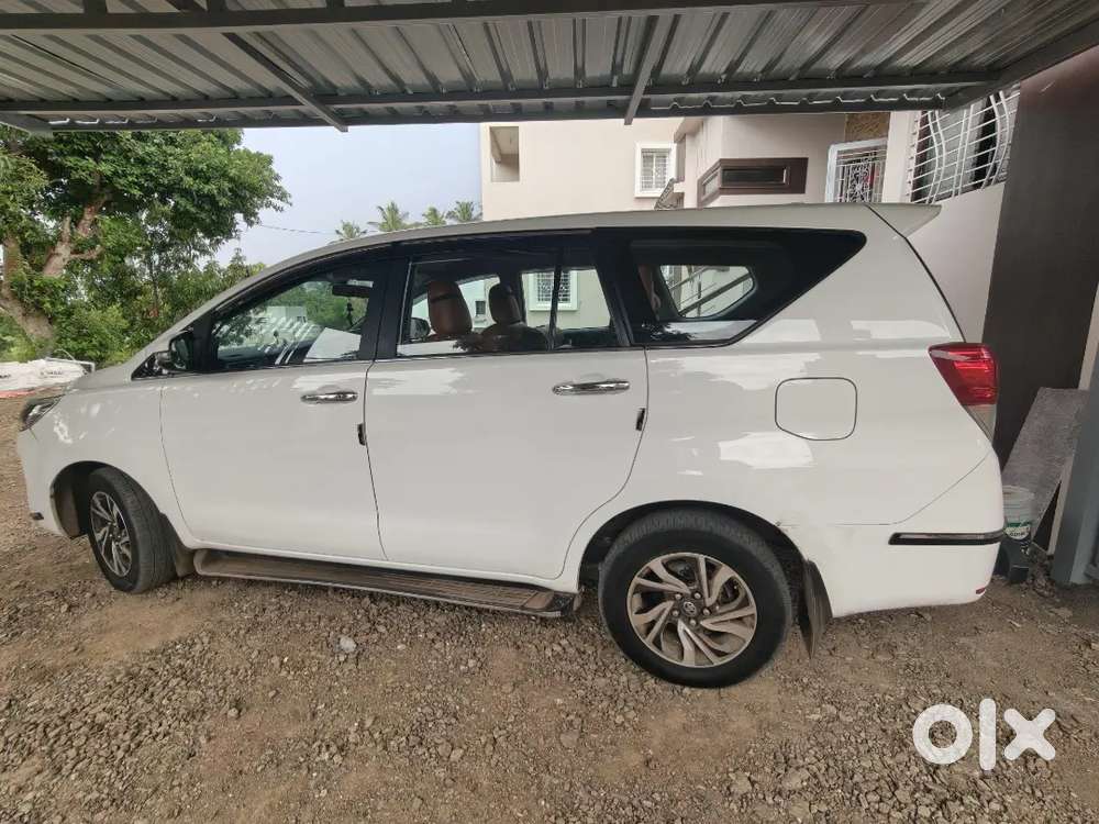 Innova Crysta 2.4 Vx 2026 Model Super White Colour