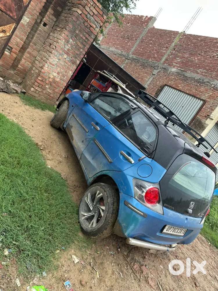 Honda Brio Mt 2012