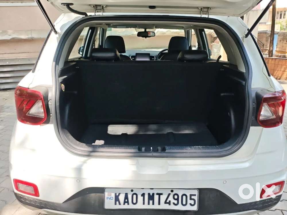 Hyundai Venue 1.0 Sx (o) Turbo Dct, 2019, Petrol