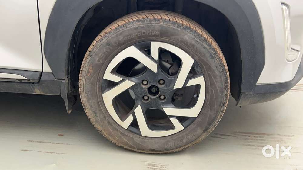 Nissan Magnite 1.0 Xv, 2021, Petrol