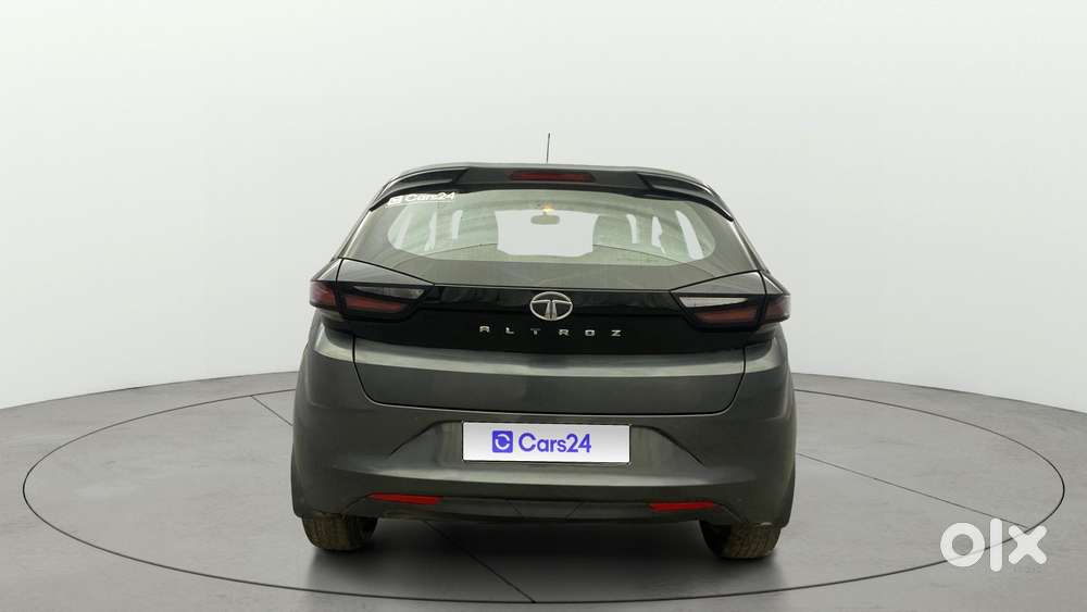 Tata Altroz 1.2 Xm Plus, 2022, Petrol