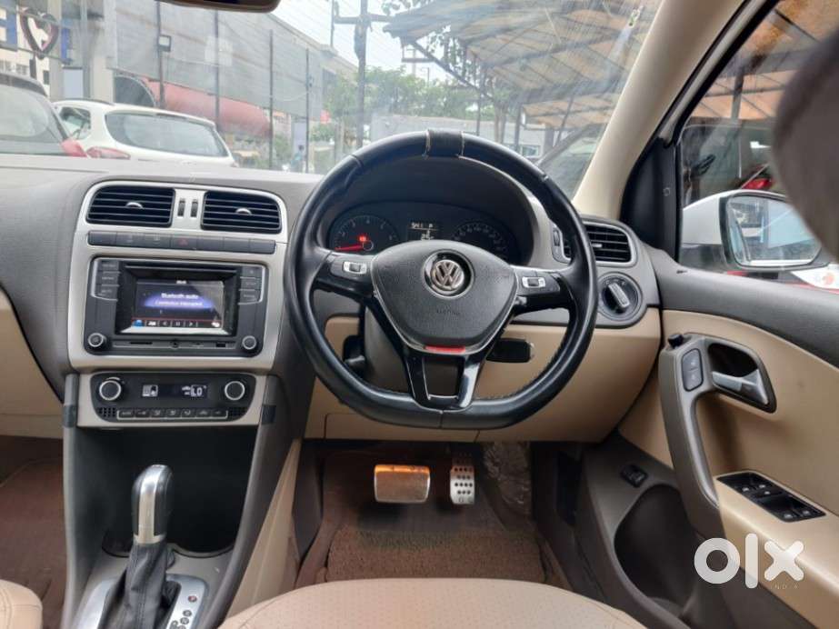 Volkswagen Vento 1.2 Highline Plus At 16 Alloy, 2016, Petrol