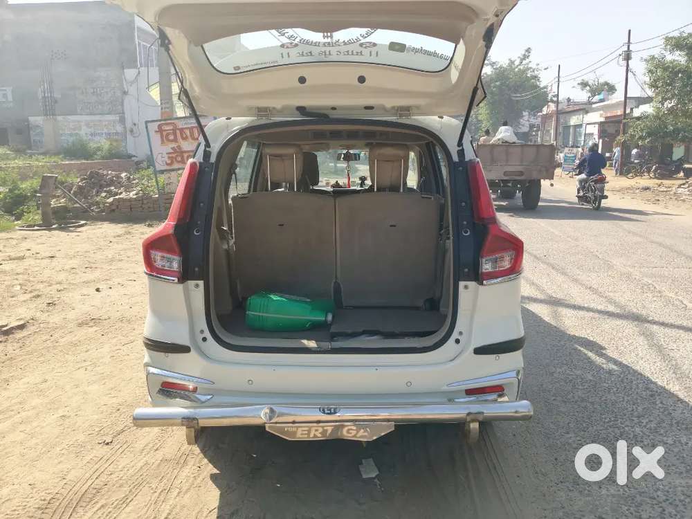 Maruti Suzuki Ertiga 2024 Petrol 70000 Km Driven