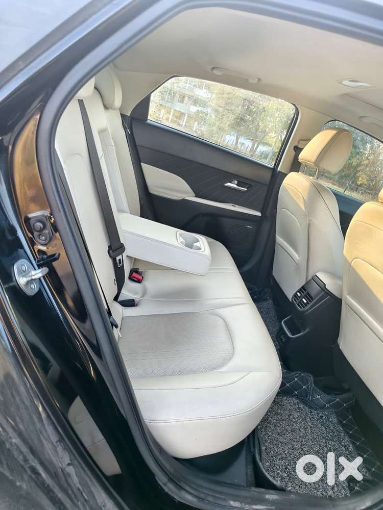 Hyundai Verna 1.6 Sx Vtvt, 2023, Petrol