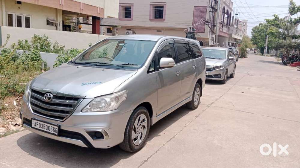 Innova 2015 V Version