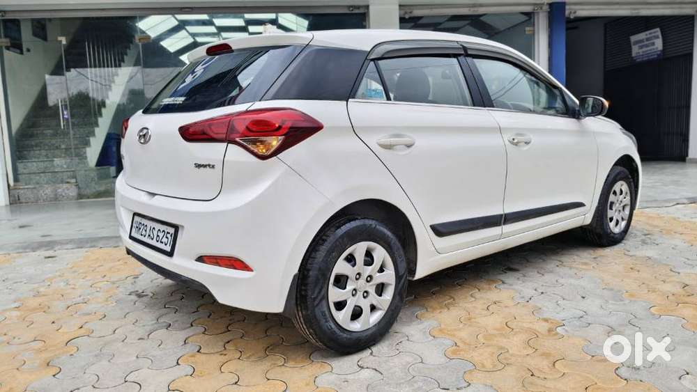 Hyundai I20 Sportz 1.2 Bs-iv, 2018, Petrol
