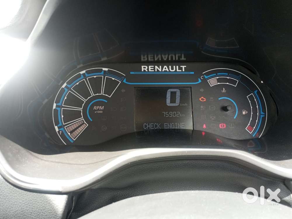 Renault Triber Rxz, 2021, Petrol