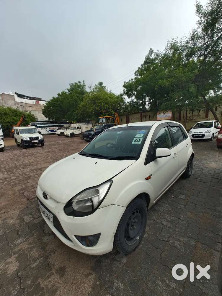 Ford Figo 1.2 Petrol 2011