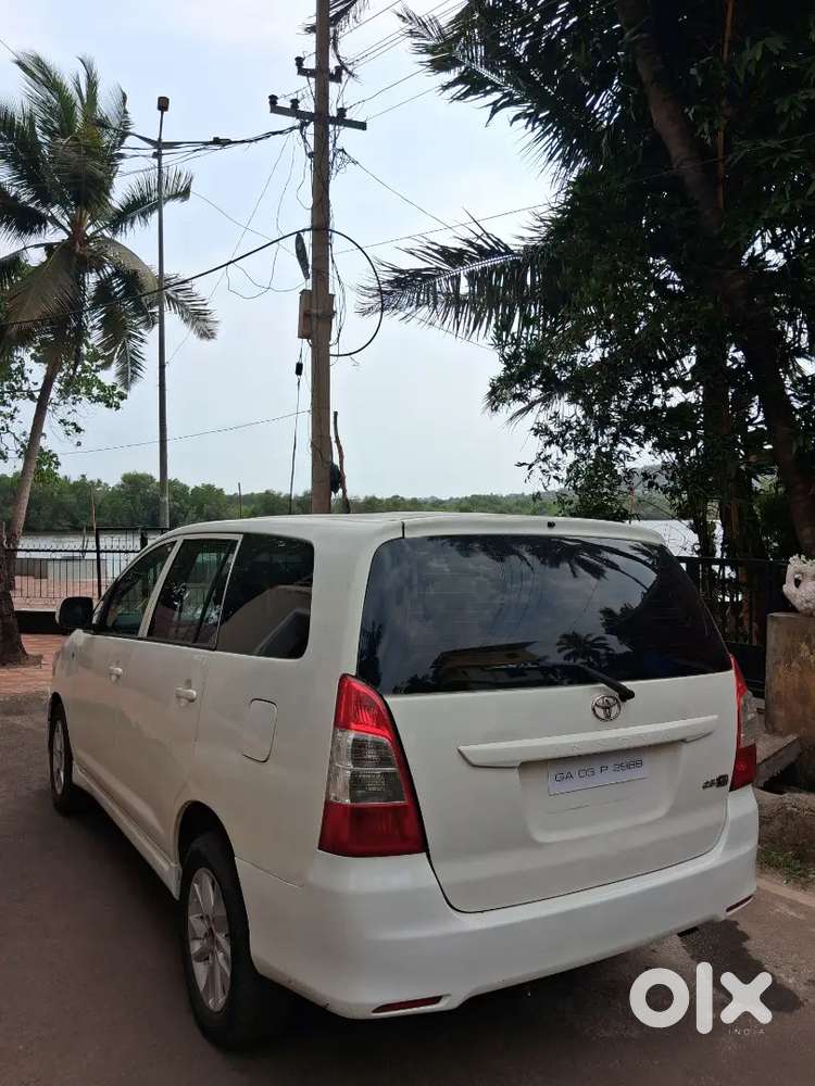 Toyota Innova 2013 Diesel 256000 Km Driven
