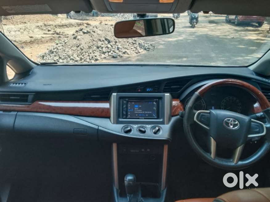 Toyota Innova Crysta 2.8 Gx At 7 Str, 2016, Diesel