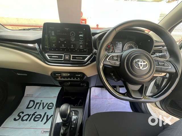 Toyota Glanza 1.2 V Amt, 2025, Petrol