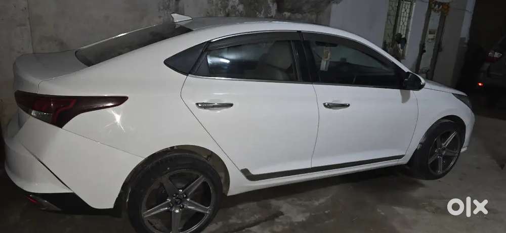 Hyundai Verna 1.5 Petrol 2021