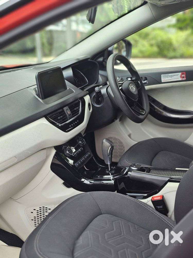 Tata Nexon 1.2 Revotron Xza Plus Dualtone, 2022, Petrol