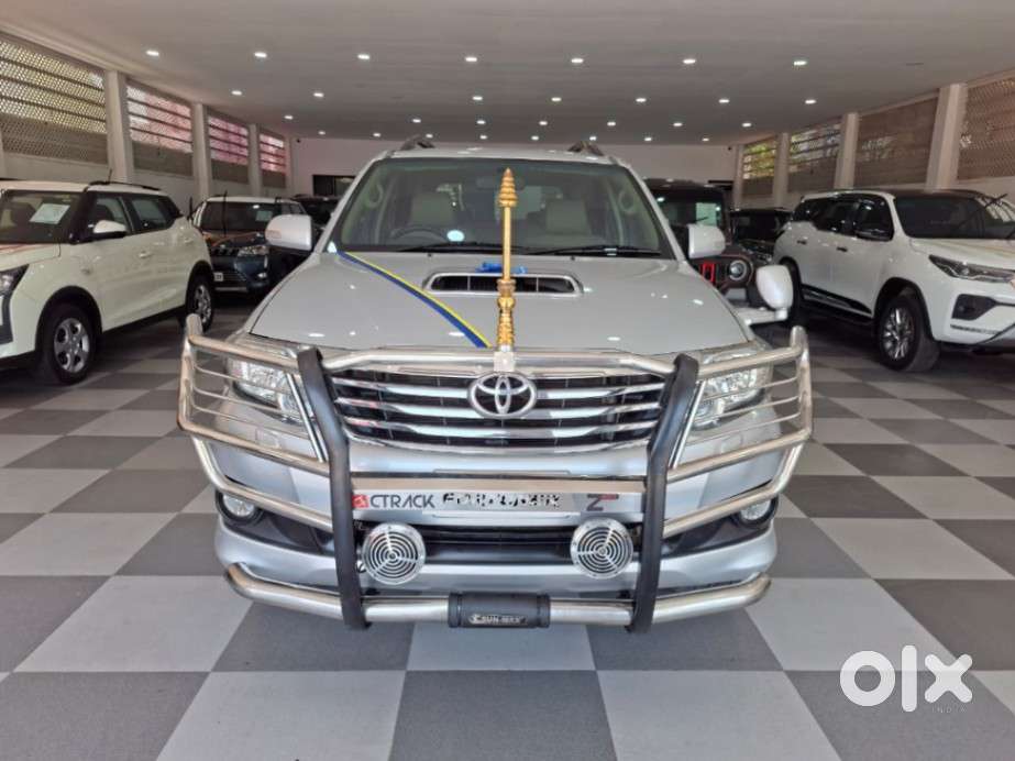 Toyota Fortuner 3.0 4x2 Mt, 2012, Diesel