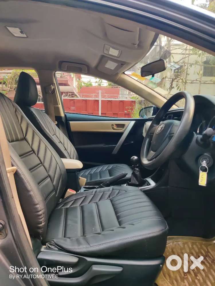 Toyota Corolla Altis 1.8 J 2015 Pure Petrol Car At Mulund West Mumbai