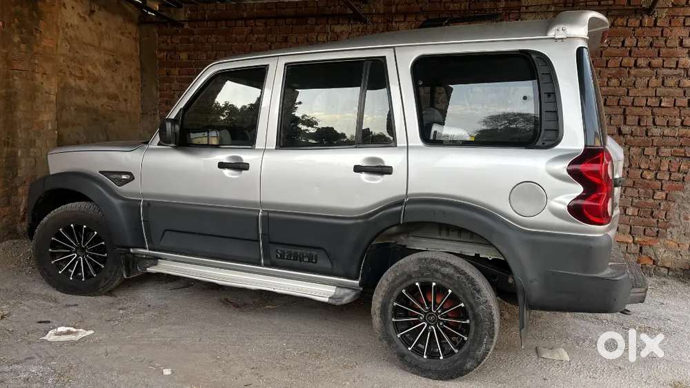 Mahindra Scorpio Classic 2019