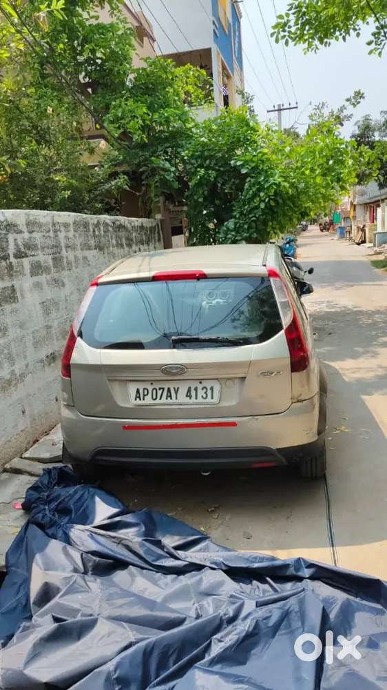 Ford Figo 1.2 Petrol 2010