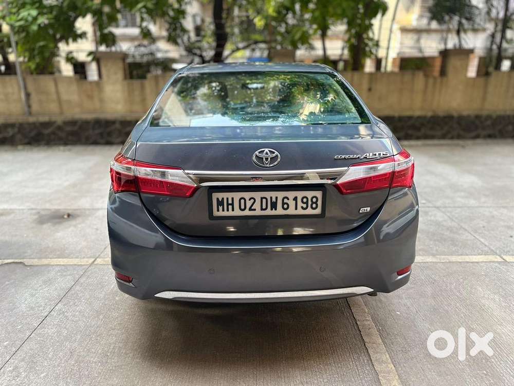 Toyota Corolla Altis Gl 2015 (top Model)