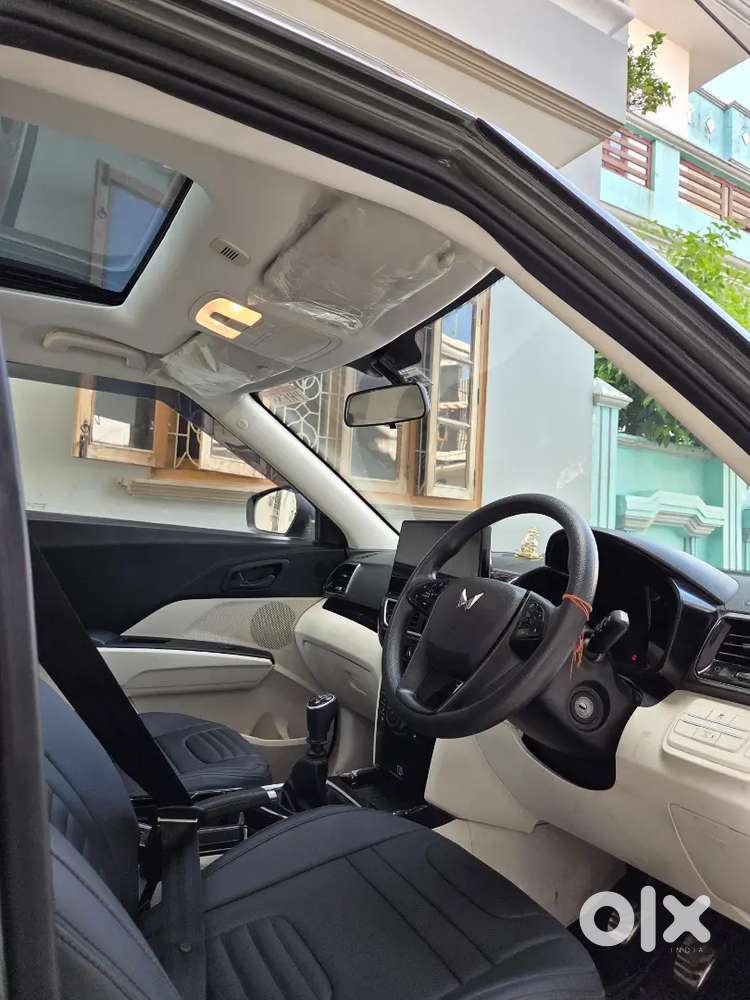 Mahindra Xuv 3xo 2024 Ax5