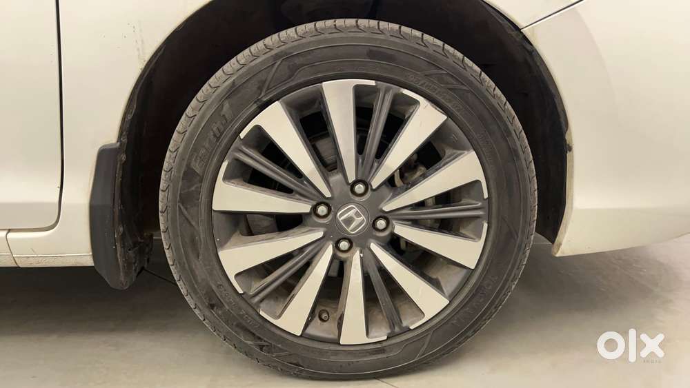 Honda City 1.5 Zx I-vtec Mt, 2023, Petrol