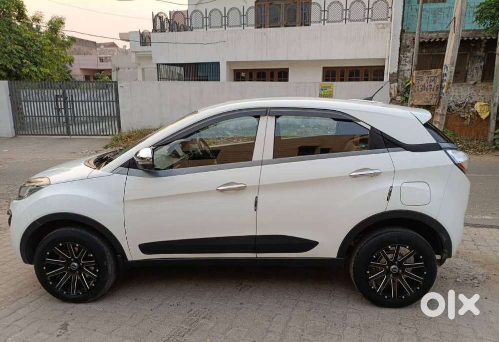 Tata Nexon 1.5 Revotorq Xm (s), 2020, Diesel