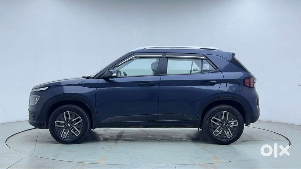 Hyundai Venue 1.0 S (o) Turbo Dct, 2023, Petrol