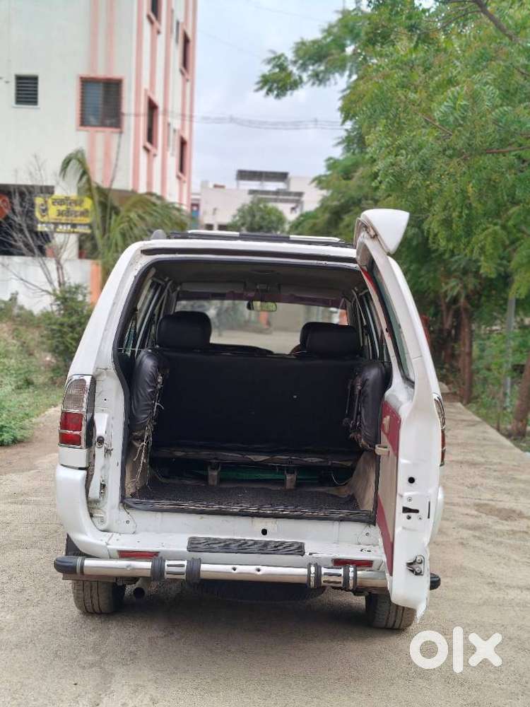 Chevrolet Tavera Neo 3 Lt 9 Seats Bsiv, 2011, Diesel