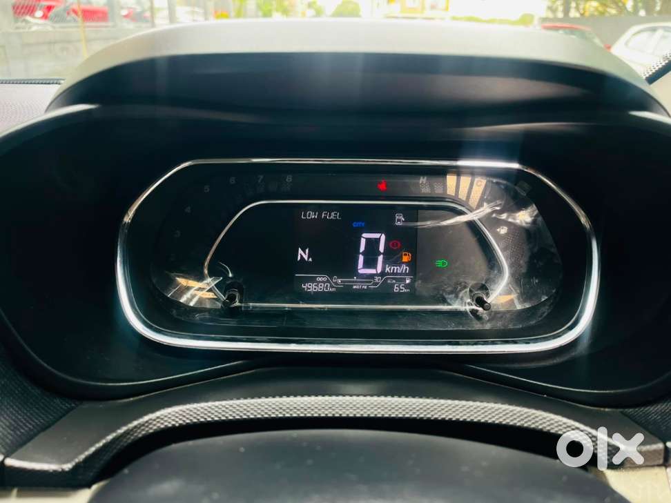 Tata Nexon 1.2 Revotron Xza Plus, 2023, Petrol