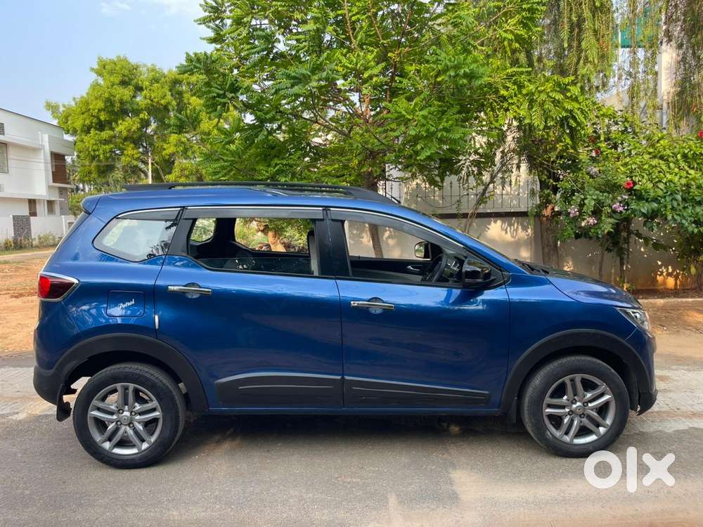 Renault Triber Rxz, 2023, Petrol