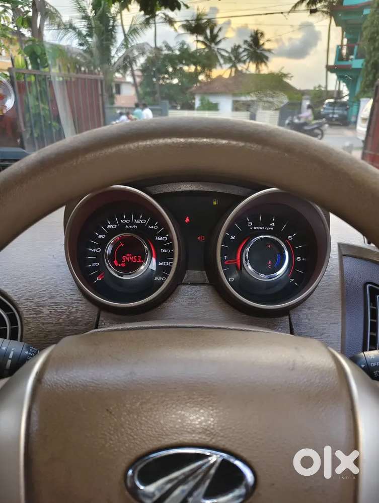 Mahindra Xuv500 Diesel W6, 2014 June, Black Colour, Showroom Condition
