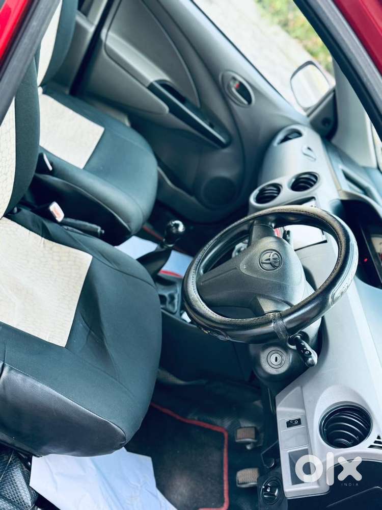 Toyota Etios, 2011, Petrol