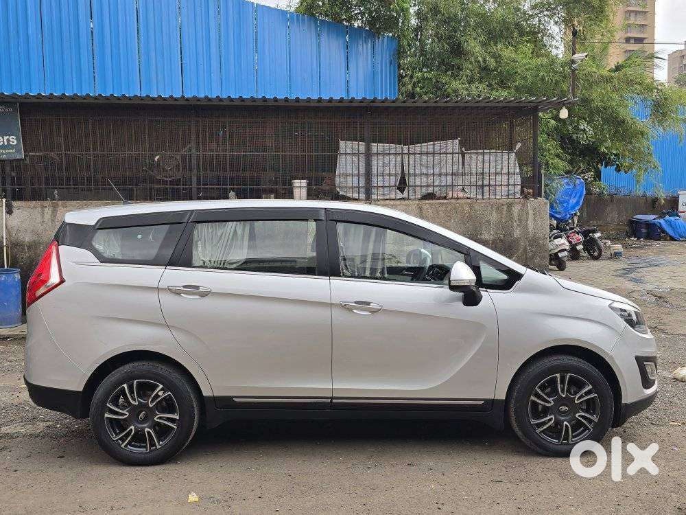 Mahindra Marazzo M8, 2019, Diesel