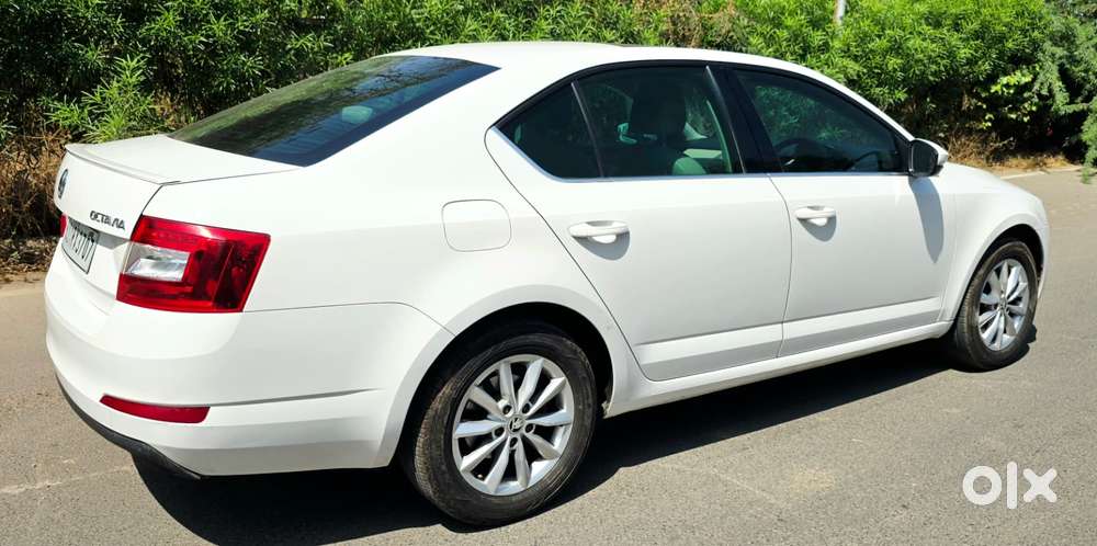 Skoda Octavia 2.0 Style Tsi At, 2017, Cng & Hybrids