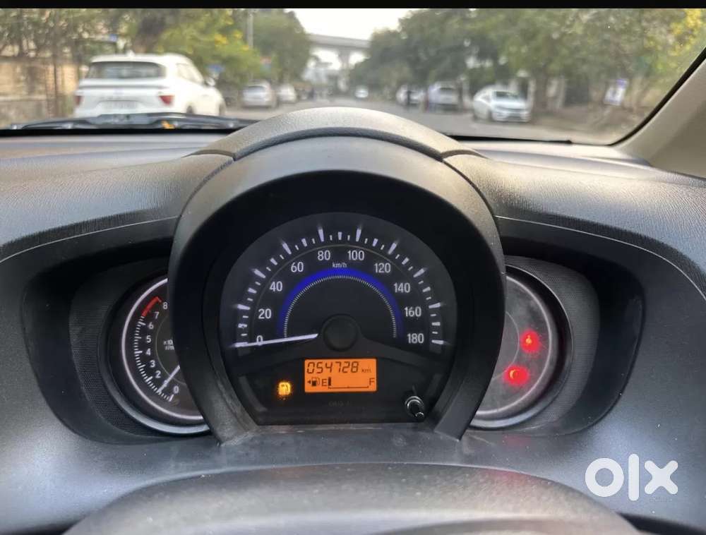 Honda Brio Vx Mt, 2015, Petrol