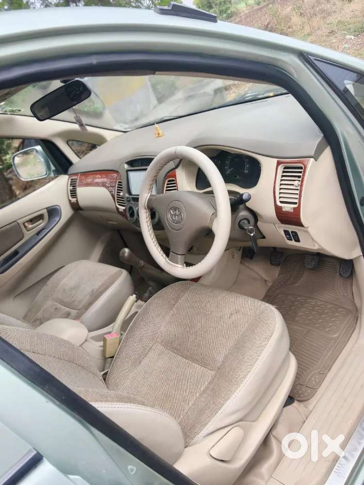 Toyota Innova 2.5 Gx 2006