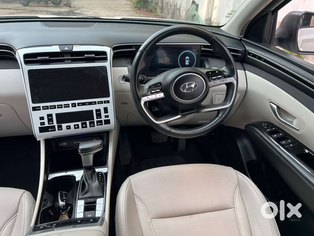 Hyundai Tucson Signature 2.0 At Petrol Dual Tone, 2023, Petrol