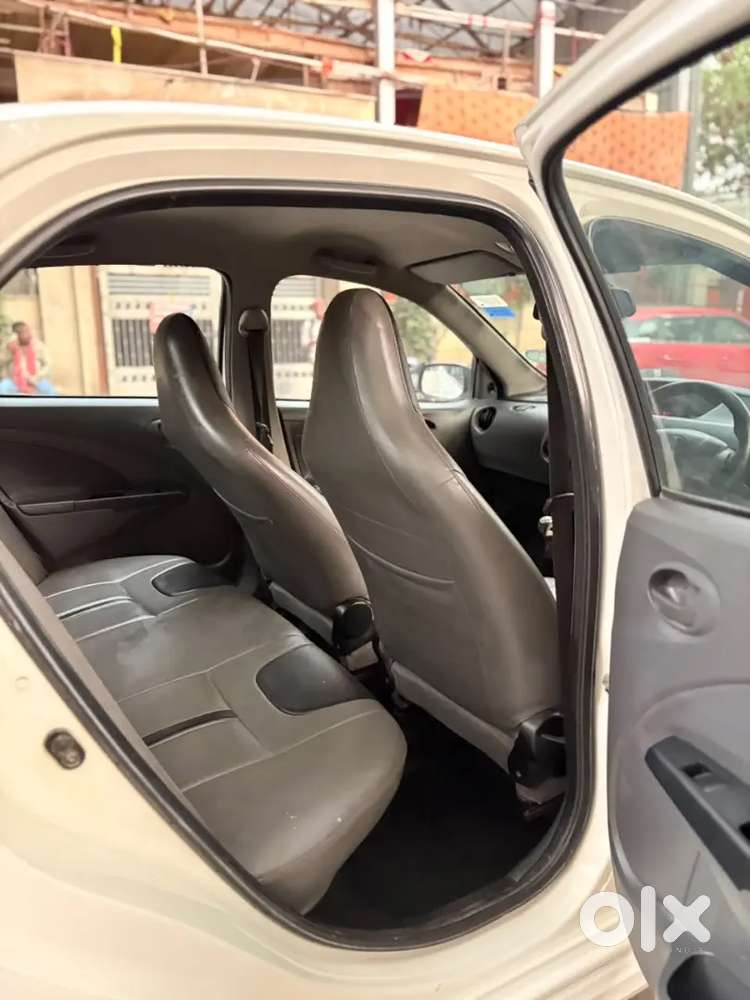 Toyota Etios Sportivo 2012