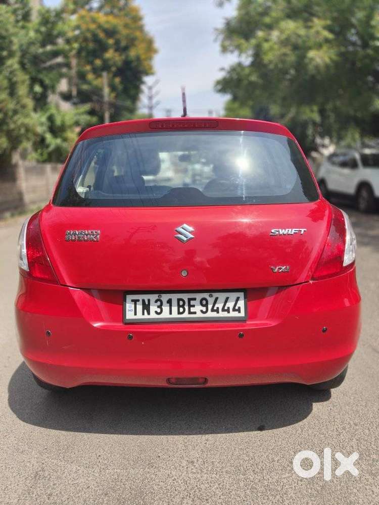 Maruti Suzuki Swift Vxi + Manual, 2017, Petrol