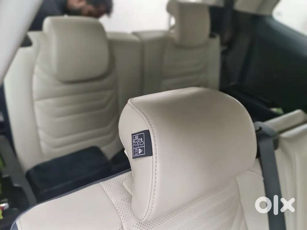 Kia Carens Luxury Plus 2024