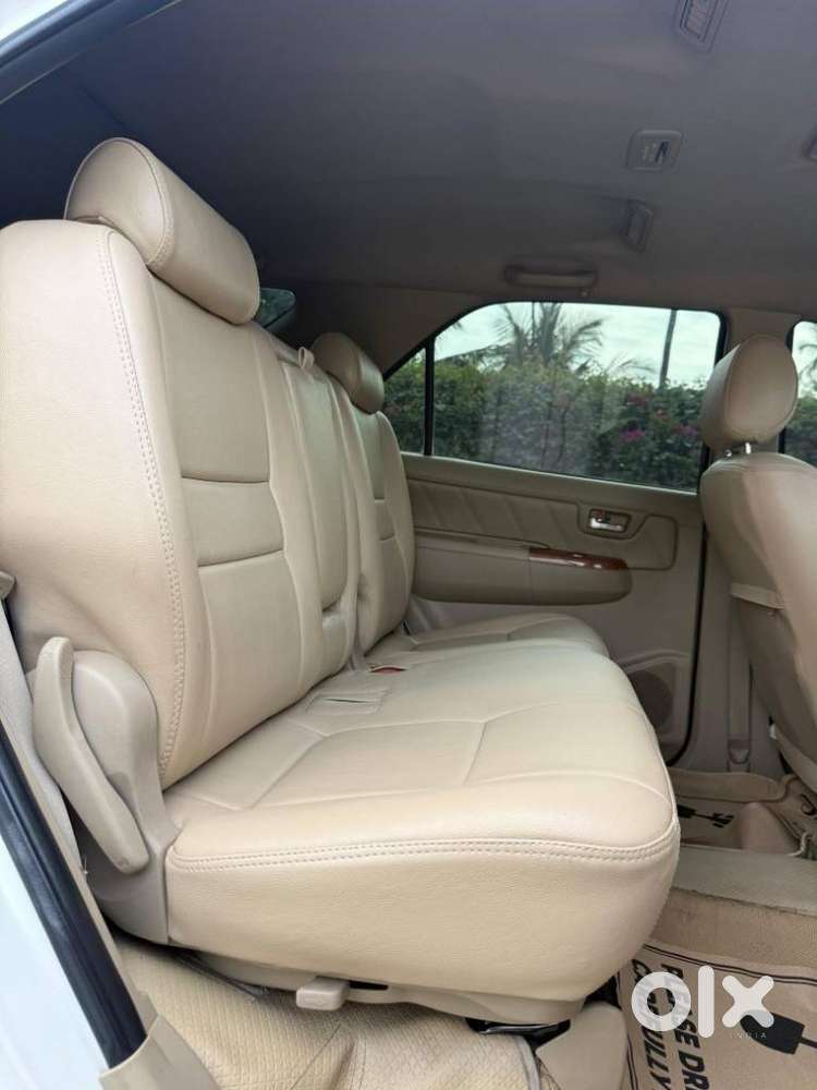 Toyota Fortuner 4x4 Mt 2.8 Diesel, 2011, Diesel