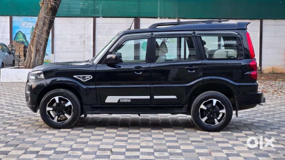Mahindra Scorpio Classic, 2023, Diesel
