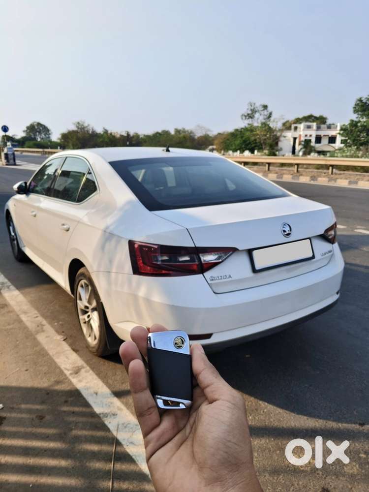 Skoda Superb 2016 Diesel Well Maintained