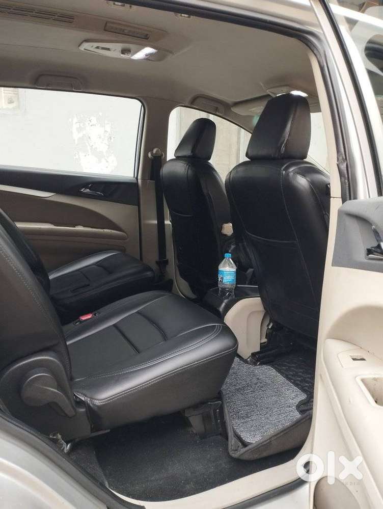 Mahindra Marazzo M6, 2018, Diesel