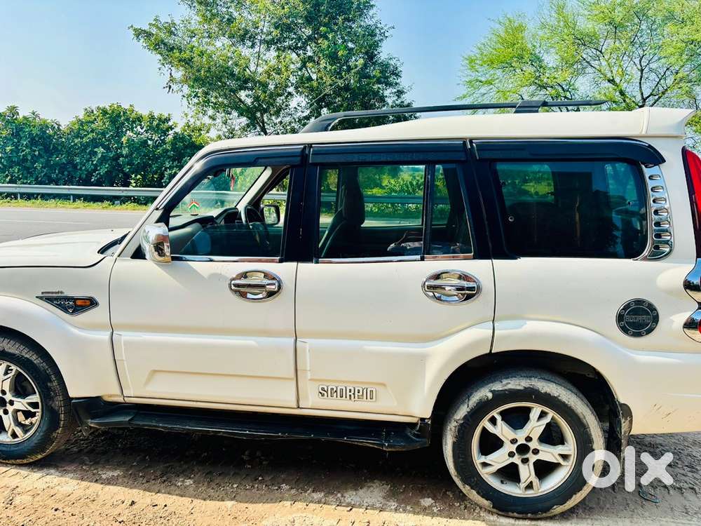 Mahindra Scorpio Diesel 2015
