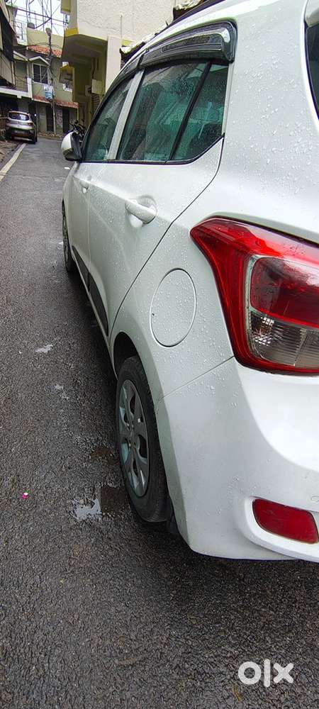 Hyundai Grand I10 Sportz Petrol Manual 2016