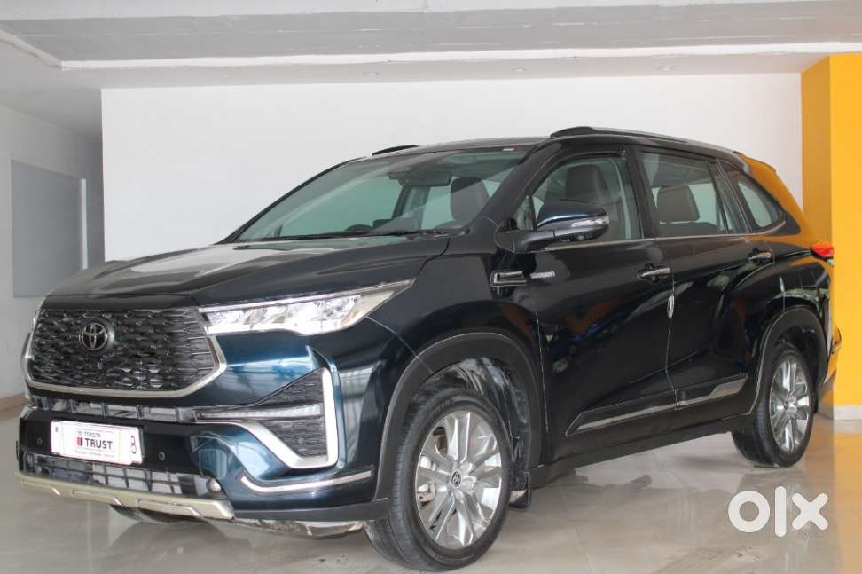 Toyota Innova Hycross 2.0 Zx Hybrid 7 Str, 2024, Petrol