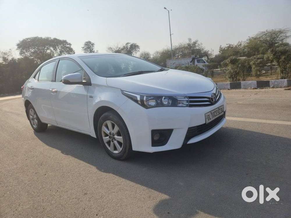 Toyota Corolla Altis 2013-2017 G At, 2015, Petrol