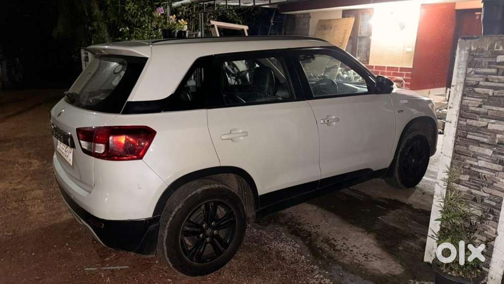 Maruti Suzuki Brezza 2019 Diesel Automatic Well Maintained